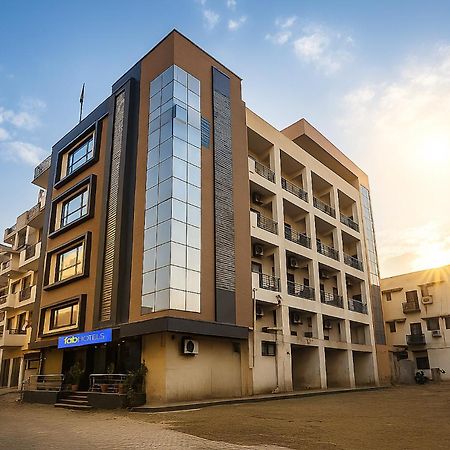 Fabhotel The Diamond ガーズィヤーバード エクステリア 写真
