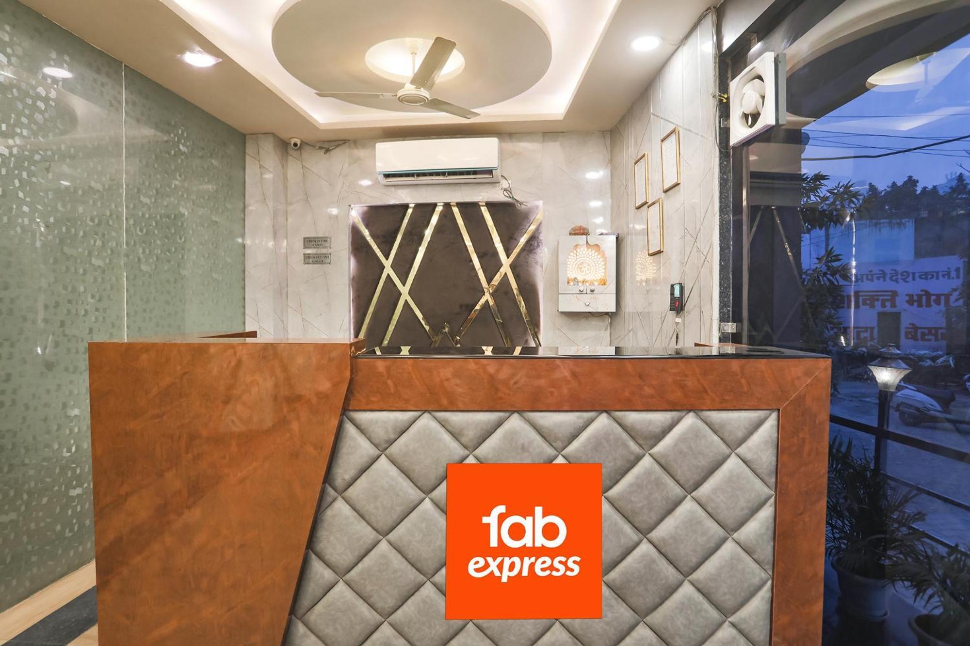 Fabhotel The Diamond ガーズィヤーバード エクステリア 写真