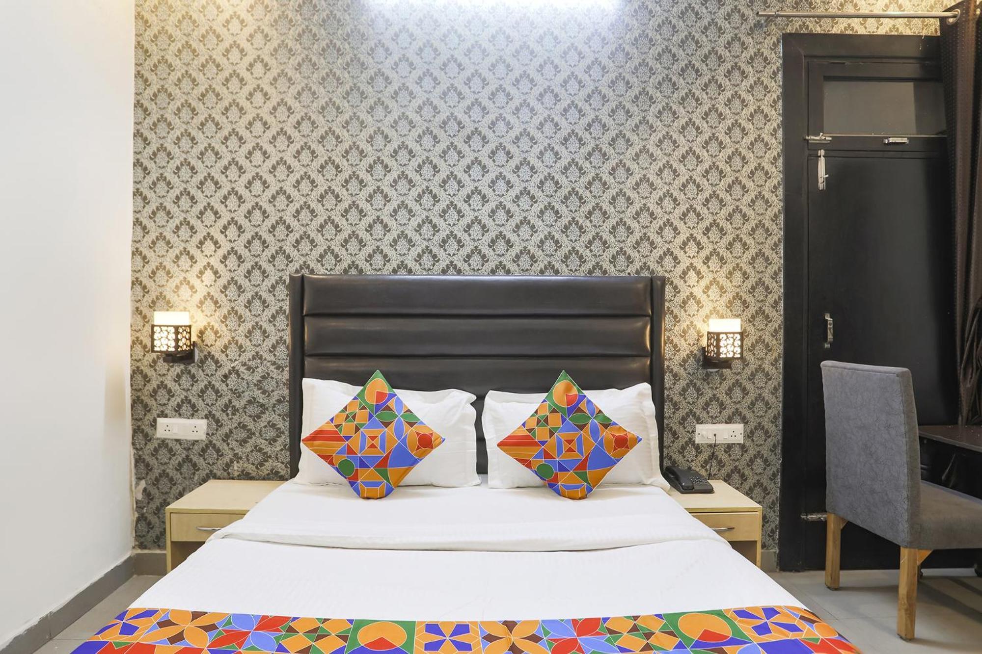 Fabhotel The Diamond ガーズィヤーバード エクステリア 写真